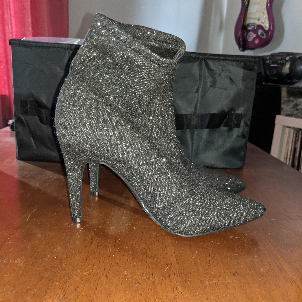 Elegant Black Glitter Ankle Boots